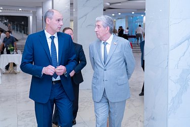 Строителям Оренбуржья вручили заслуженные награды 